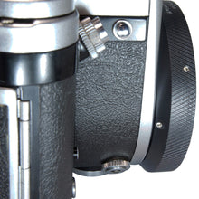 Load image into Gallery viewer, Pentax 67 lens to Pentacon Six camera (M68x1 female thread) mount adapter