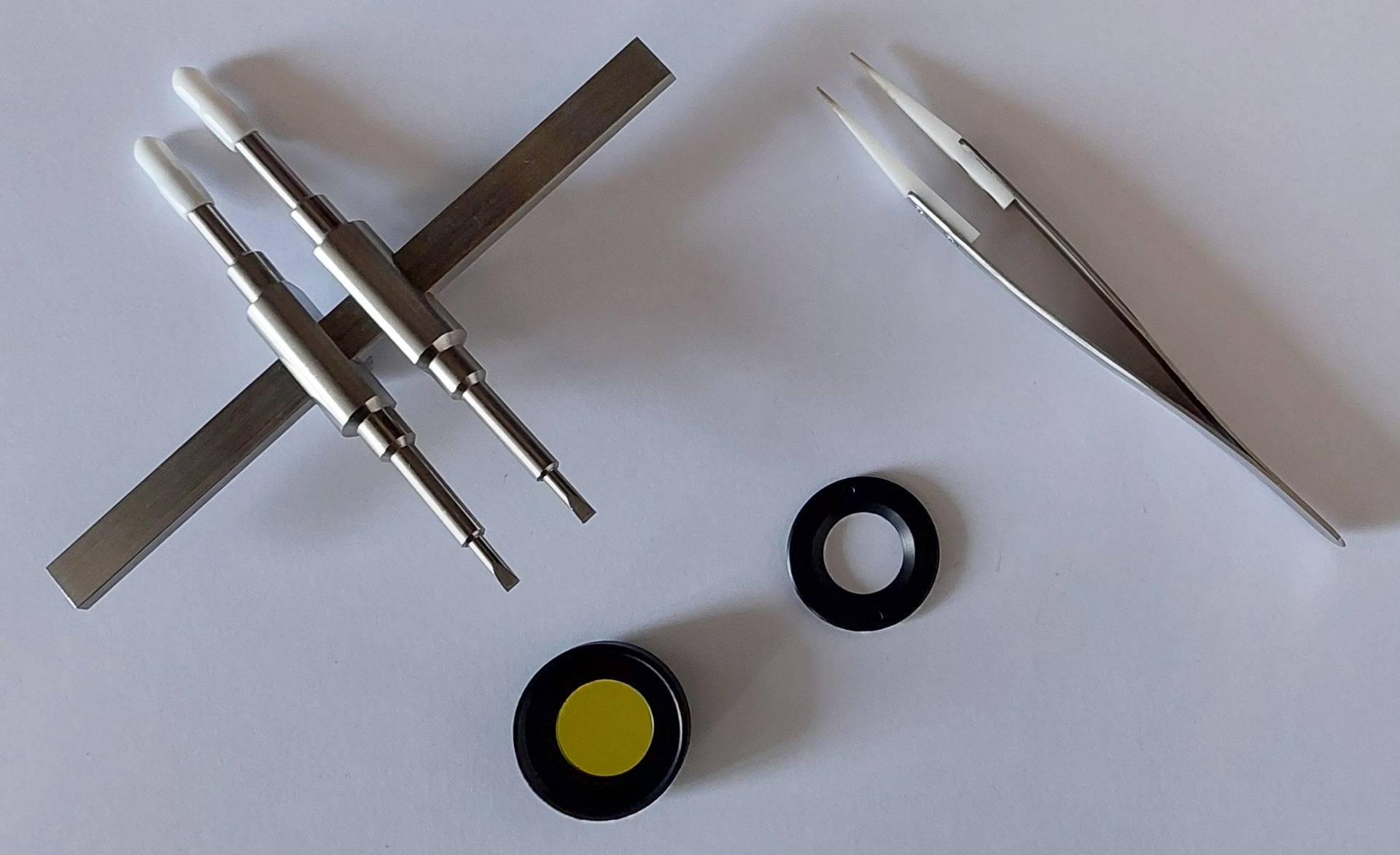 Filter holder for ITF with M28.5x0.6 threads