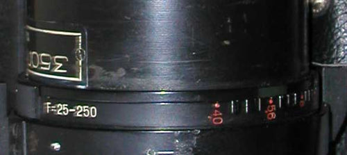 25-250mm zoom lens 35OPF7-1M/AM (f/3.5, T/4.3) - macro?
